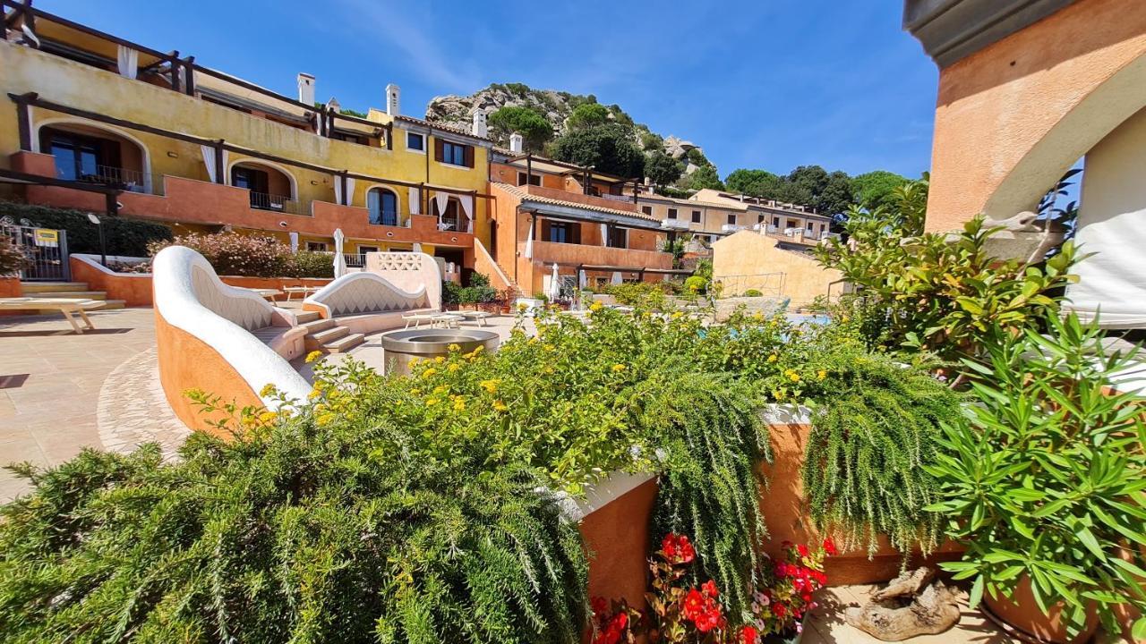 Residence Borgo Punta Villa La Maddalena  Exteriör bild