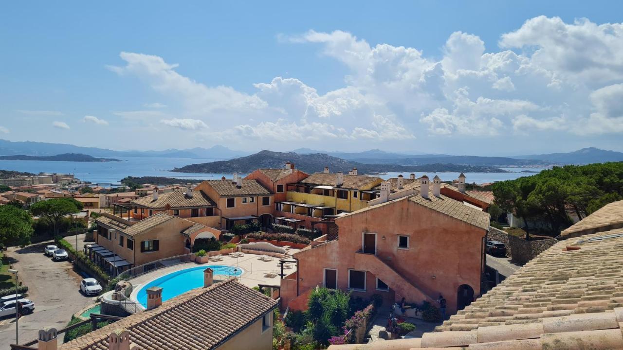 Residence Borgo Punta Villa La Maddalena  Exteriör bild