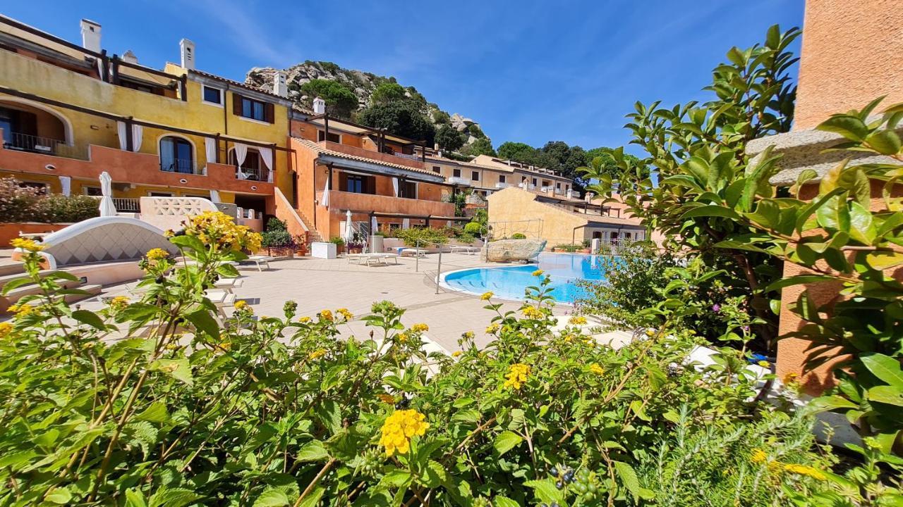 Residence Borgo Punta Villa La Maddalena  Exteriör bild