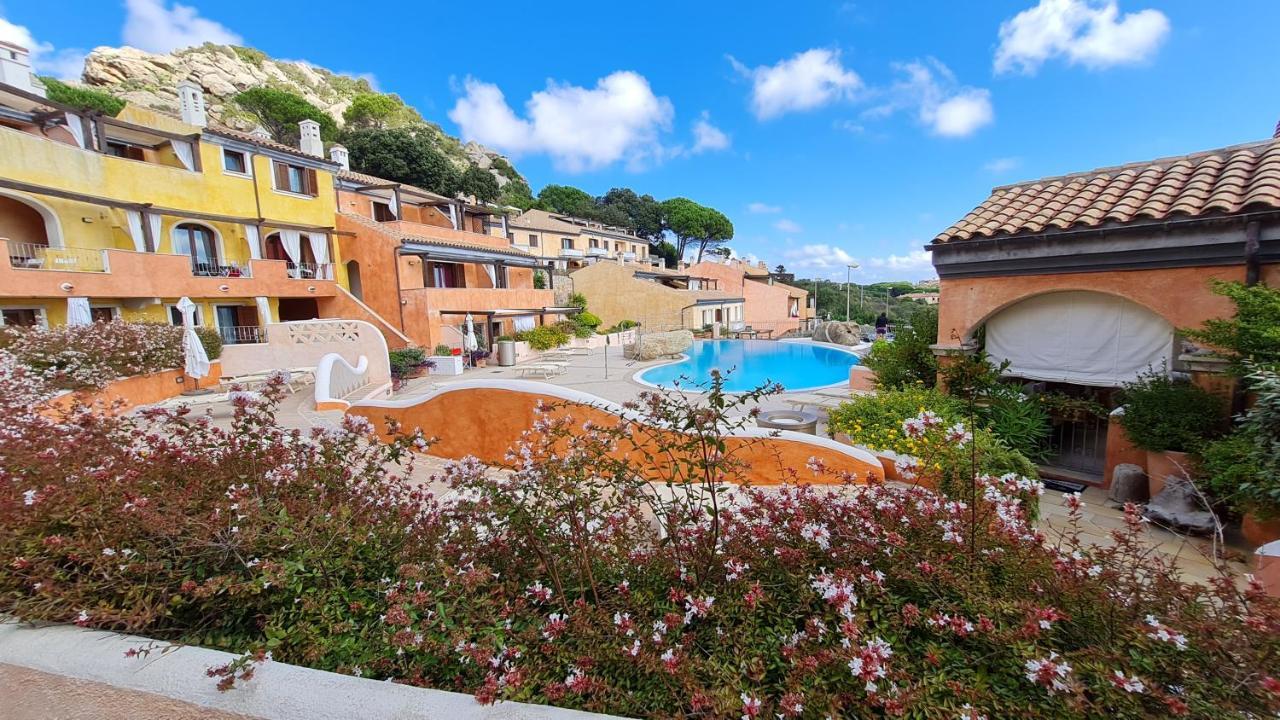 Residence Borgo Punta Villa La Maddalena  Exteriör bild