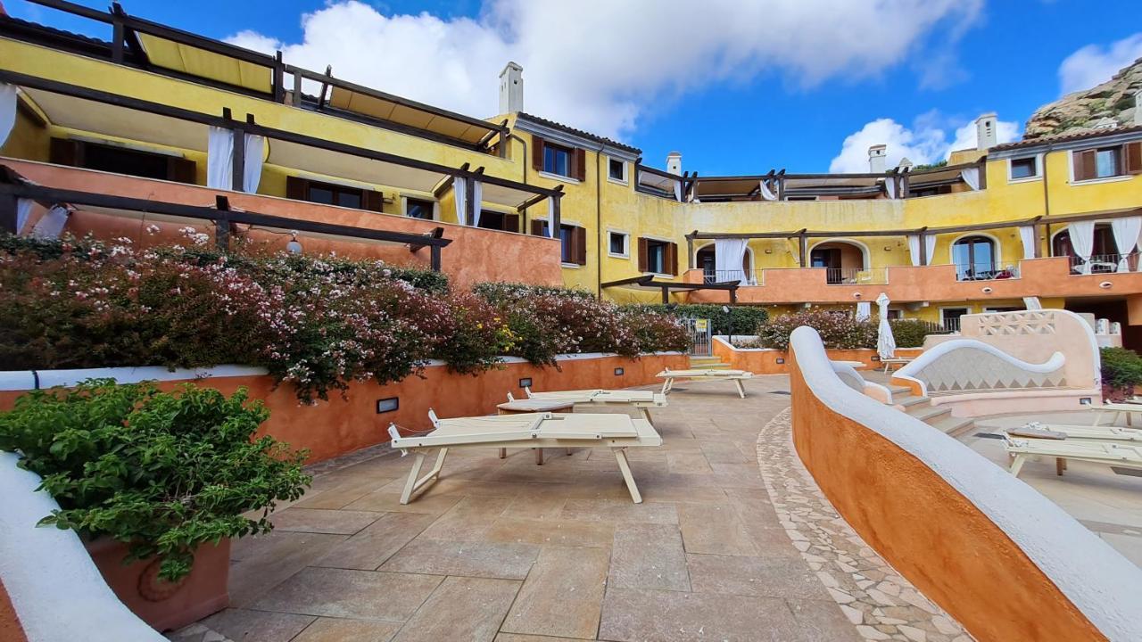 Residence Borgo Punta Villa La Maddalena  Exteriör bild