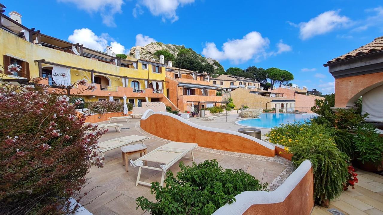 Residence Borgo Punta Villa La Maddalena  Exteriör bild