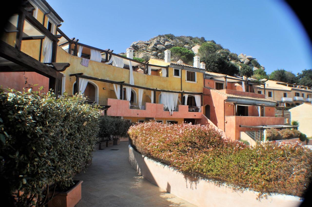Residence Borgo Punta Villa La Maddalena  Exteriör bild