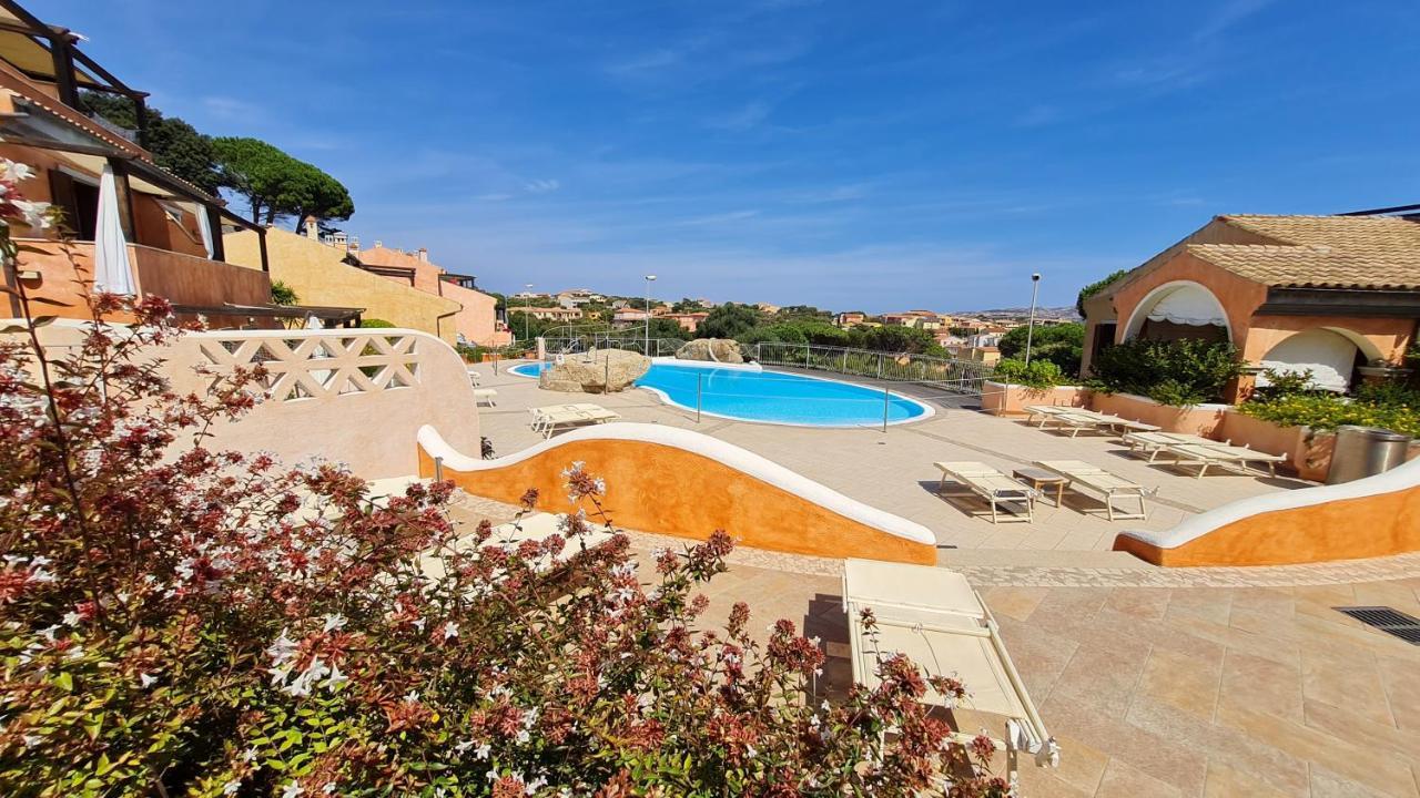 Residence Borgo Punta Villa La Maddalena  Exteriör bild