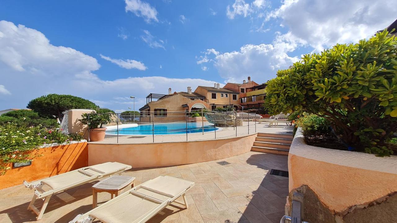 Residence Borgo Punta Villa La Maddalena  Exteriör bild